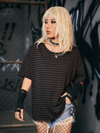 Dark Collective - Çizgili Asi T-shirt