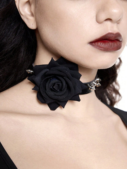 Obsidian Rose Choker - Karanlık Romantizmin İfadesi