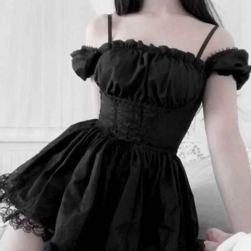 Siyah ve Beyaz Dantel Puf Kollu Gotik Elbise - Harajuku Düşük Omuz Kadın Elbisesi